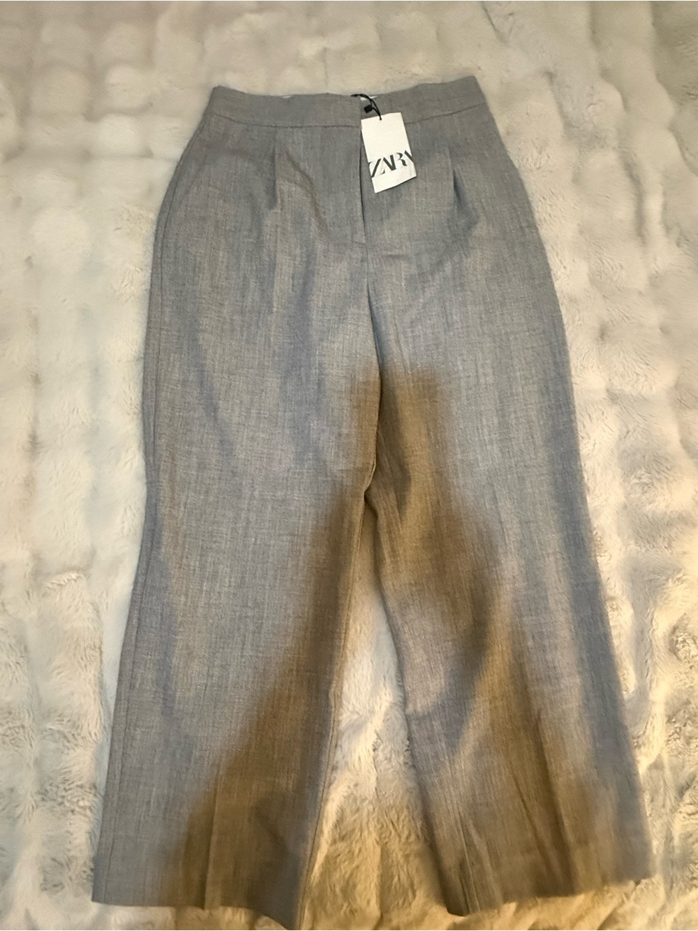 Zara Wide-Leg Crop Pants in Light Gray